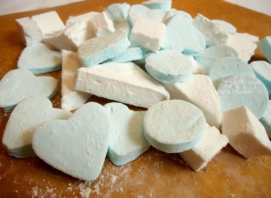 Domaći marshmallow - featured image