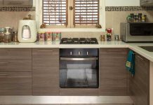 Rijetki će pogoditi: Evo čemu služi ladica ispod rerne Rijetki će pogoditi: Evo čemu služi ladica ispod rerne - featured image