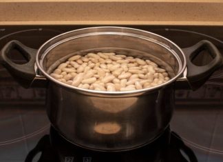 Nikako u vodi: Grah prije kuhanja bolje potopite u ovu 1 namirnicu Nikako u vodi: Grah prije kuhanja bolje potopite u ovu 1 namirnicu - featured image