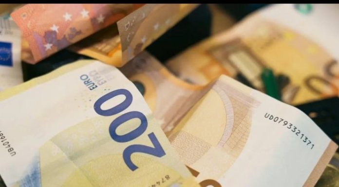 Kamion sa parama im stiže! Od decembra 2025. samo jedan horoskopski znak će biti izabranik sreće Kamion sa parama im stiže! Od decembra 2025. samo jedan horoskopski znak će biti izabranik sreće - featured image