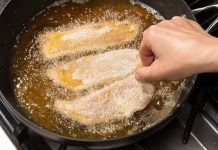 Kako da riba bude savršeno pržena, a da ne upije ni kap ulja – trik koji morate probati Kako da riba bude savršeno pržena, a da ne upije ni kap ulja – trik koji morate probati - featured image