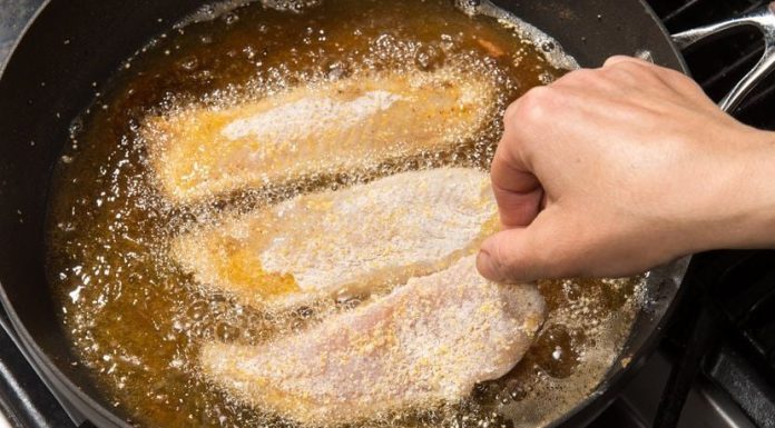 Kako da riba bude savršeno pržena, a da ne upije ni kap ulja – trik koji morate probati Kako da riba bude savršeno pržena, a da ne upije ni kap ulja – trik koji morate probati - featured image