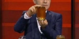 STRUČNJAK OTKRIO KADA JE NAJBOLJE DA POJEDETE MED: U ovo DOBA DANA je INFUZIJA ZA ZDRAVLJE, popravlja i JETRU STRUČNJAK OTKRIO KADA JE NAJBOLJE DA POJEDETE MED: U ovo DOBA DANA je INFUZIJA ZA ZDRAVLJE, popravlja i JETRU - featured image