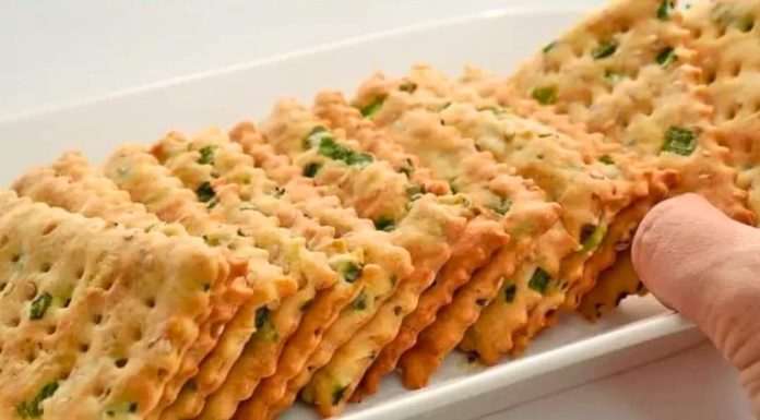 Savršen recept za krekere! Lako i ukusno! Slani krekeri… Savršen recept za krekere! Lako i ukusno! Slani krekeri… - featured image