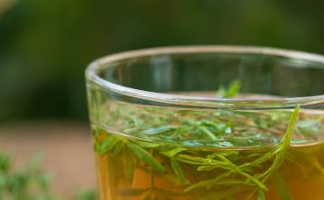 Recept Za Zlatni čaj: Zaboravite vrtoglavicu, visok kolesterol i bolesti štitnjače Recept Za Zlatni čaj: Zaboravite vrtoglavicu, visok kolesterol i bolesti štitnjače - featured image