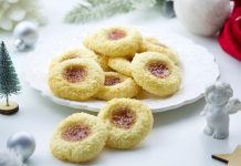 Keksići sa kokosom i pekmezom Keksići sa kokosom i pekmezom - featured image