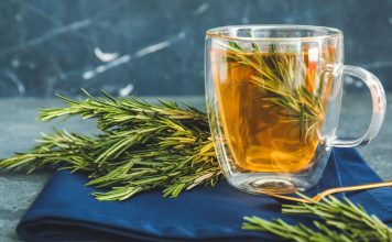 Čaj od ruzmarina je jedan od najzdravijih: Uz koje lekove ne sme da se pije Čaj od ruzmarina je jedan od najzdravijih: Uz koje lekove ne sme da se pije - featured image