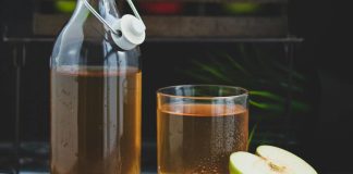 Najbolji čuvar zdravlja je jabukovo sirće, ali niko ne zna da ga koristi pravilno: Evo kako treba da se uzima Najbolji čuvar zdravlja je jabukovo sirće, ali niko ne zna da ga koristi pravilno: Evo kako treba da se uzima - featured image