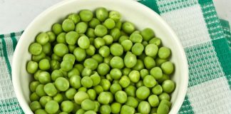 Smrznuti grašak mnogi kuhaju potpuno pogrešno: Evo kako treba, brže bude gotov i daleko je ukusniji Smrznuti grašak mnogi kuhaju potpuno pogrešno: Evo kako treba, brže bude gotov i daleko je ukusniji - featured image