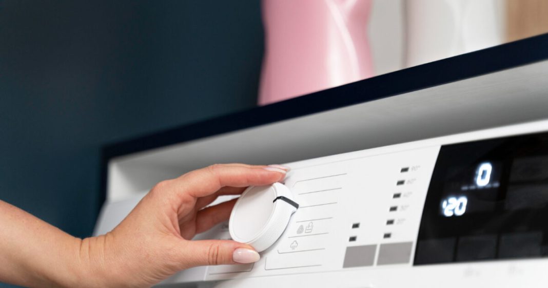 „Nikad ne perem veš na 40 stepeni“: Stručnjaci otkrivaju ono o čemu proizvođači mašina šute - featured image „Nikad ne perem veš na 40 stepeni“: Stručnjaci otkrivaju ono o čemu proizvođači mašina šute - featured image