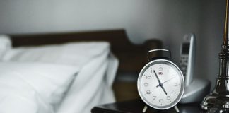 Gotovo svake noći se budite između 3 i 5 ujutro? Stručnjaci otkrivaju što to znači Gotovo svake noći se budite između 3 i 5 ujutro? Stručnjaci otkrivaju što to znači - featured image