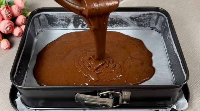 Jednostavan kolač za 5 minuta koji svi traže! Toliko ukusan da ćete ga peći svaki dan! Jednostavan kolač za 5 minuta koji svi traže! Toliko ukusan da ćete ga peći svaki dan! - featured image