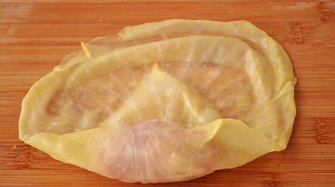 Vječna dilema: Evo da li meso treba da se dinsta prije motanja sarme (RECEPT) Vječna dilema: Evo da li meso treba da se dinsta prije motanja sarme (RECEPT) - featured image