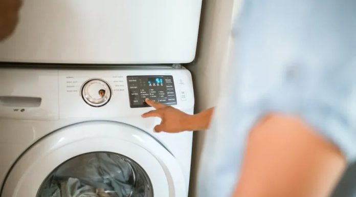 Tajno dugme na veš mašini: Pritisnite ga i skoro da nećete morati sušiti veš Tajno dugme na veš mašini: Pritisnite ga i skoro da nećete morati sušiti veš - featured image