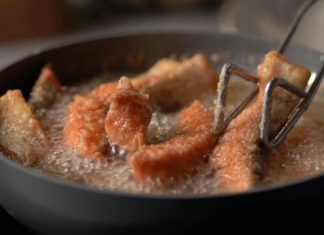 Kada pržite ribu, ubacite ovaj 1 sastojak u tiganj: Neprijatni mirisi nestaju, a ukus je fantastičan Kada pržite ribu, ubacite ovaj 1 sastojak u tiganj: Neprijatni mirisi nestaju, a ukus je fantastičan - featured image