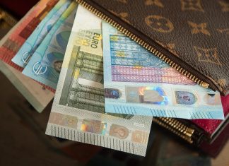 Novčanik puca od para u novoj godini za ovaj znak horoskopa: Evo koga je sudbina izabrala Novčanik puca od para u novoj godini za ovaj znak horoskopa: Evo koga je sudbina izabrala - featured image