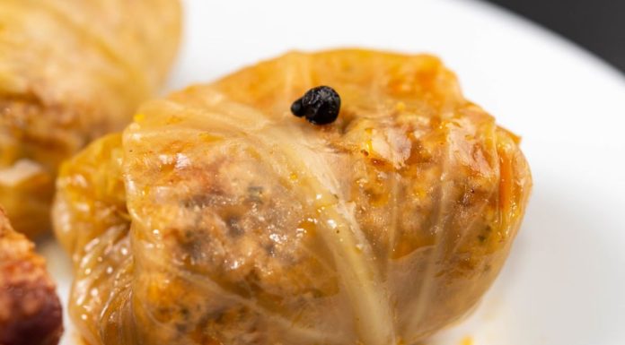 Zapamtite jednom zauvijek – evo da li se meso dinsta prije motanja sarme Zapamtite jednom zauvijek – evo da li se meso dinsta prije motanja sarme - featured image