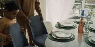 Ako vraćate stolicu na mjesto kad ustanete od stola, vi niste obični: Ovih 7 osobina vas izdvajaju Ako vraćate stolicu na mjesto kad ustanete od stola, vi niste obični: Ovih 7 osobina vas izdvajaju - featured image