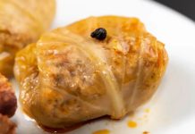 Samo ovako se pravi zaprška za sarmu: Kuharica otkriva caku da bude onako “baš po ukusu” Samo ovako se pravi zaprška za sarmu: Kuharica otkriva caku da bude onako “baš po ukusu” - featured image