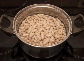 U vodi, nikako: Prije kuhanja grah najbolje potopite u ovu jednu namirnicu U vodi, nikako: Prije kuhanja grah najbolje potopite u ovu jednu namirnicu - featured image