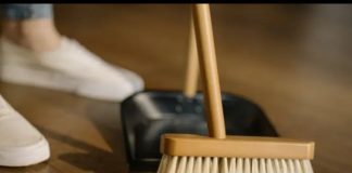 Gdje držite metlu? Ako je na ovom mjestu, tjerate novac iz kuće, bolje je odmah je sklonite Gdje držite metlu? Ako je na ovom mjestu, tjerate novac iz kuće, bolje je odmah je sklonite - featured image