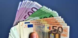 Novac stiže za 4 znaka: Evo ko će dobiti pare do 31. januara Novac stiže za 4 znaka: Evo ko će dobiti pare do 31. januara - featured image