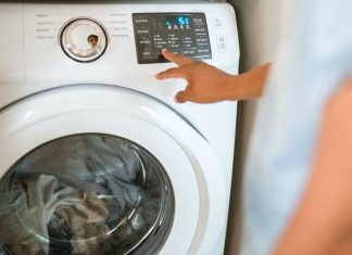Nikako veš u mašini ne perite na 30 ili 40°C: Stručnjaci objasnili zašto je to greška Nikako veš u mašini ne perite na 30 ili 40°C: Stručnjaci objasnili zašto je to greška - featured image