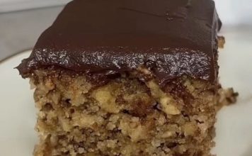 Stari recept s jabukama, grizom i orasima… Brz i vrlo ukusan kolač za svaki dan! Stari recept s jabukama, grizom i orasima… Brz i vrlo ukusan kolač za svaki dan! - featured image