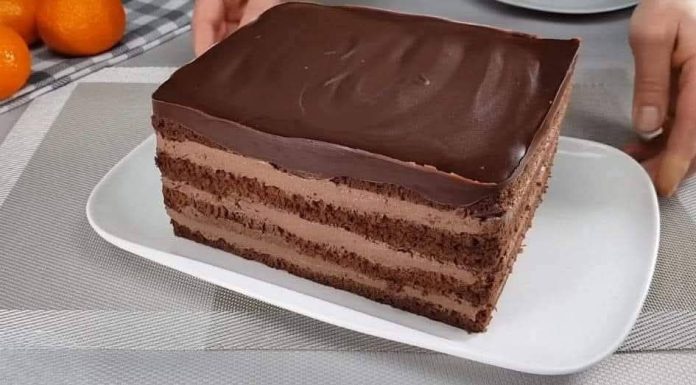 Ova čokoladna torta nestaje za 5 minuta: kremasta, mekana i neodoljiva… Ova čokoladna torta nestaje za 5 minuta: kremasta, mekana i neodoljiva… - featured image