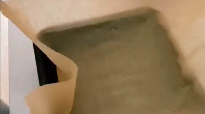Zašto je pek papir vaša najveća greška u kuhinji? Sigurni smo da ovo niste znali Zašto je pek papir vaša najveća greška u kuhinji? Sigurni smo da ovo niste znali - featured image