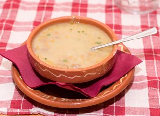 Kafanska teleća čorba: Zaseniće sve koje ste do sad probali! (RECEPT) Kafanska teleća čorba: Zaseniće sve koje ste do sad probali! (RECEPT) - featured image