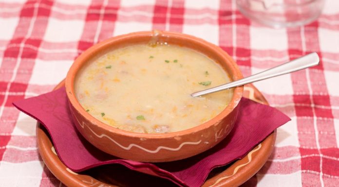 Kafanska teleća čorba: Zaseniće sve koje ste do sad probali! (RECEPT) Kafanska teleća čorba: Zaseniće sve koje ste do sad probali! (RECEPT) - featured image