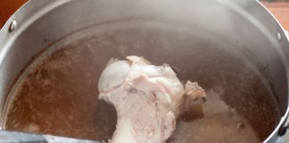 7 DANA JE JELA SUPU OD KOSTIJU: Ono što se desilo sa njenim telom je neverovatno, a tek da čujete koliko je SMRŠALA 7 DANA JE JELA SUPU OD KOSTIJU: Ono što se desilo sa njenim telom je neverovatno, a tek da čujete koliko je SMRŠALA - featured image