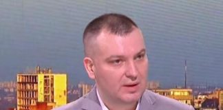 SVI SRBI SE ŽALE NA JAK KAŠALJ POSLEDNJIH MESEC DANA: Pulmolog dao DIJAGNOZU, ovo ni malo NIJE NAIVNO SVI SRBI SE ŽALE NA JAK KAŠALJ POSLEDNJIH MESEC DANA: Pulmolog dao DIJAGNOZU, ovo ni malo NIJE NAIVNO - featured image