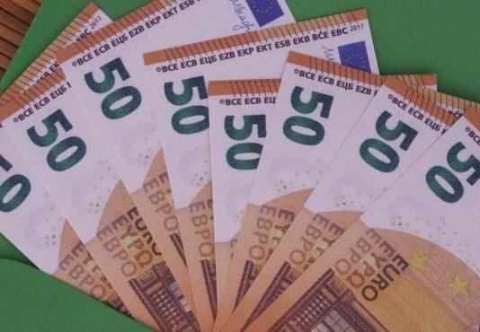 Finansijska suša konačno je završena za ova 3 znaka: 5. februar donosi uspjeh i neviđeno blagostanje Finansijska suša konačno je završena za ova 3 znaka: 5. februar donosi uspjeh i neviđeno blagostanje - featured image