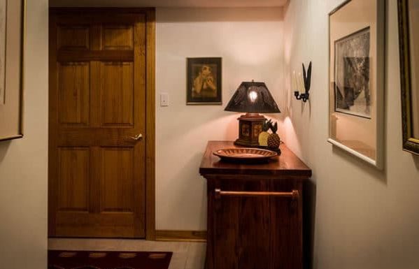 U hodniku se odmah zna da li ima sreće u kući: Ovi predmeti kao ludi privlače bijedu i maler U hodniku se odmah zna da li ima sreće u kući: Ovi predmeti kao ludi privlače bijedu i maler - featured image