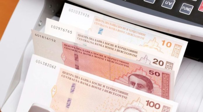 Novac pada s neba direktno u ruke ova 2 znaka horoskopa, tvrde astrolozi Novac pada s neba direktno u ruke ova 2 znaka horoskopa, tvrde astrolozi - featured image