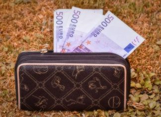 Zaboraviće na dugove i prazne novčanike: Samo 2 znaka horoskopa od 20.02. prati neviđena sreća Zaboraviće na dugove i prazne novčanike: Samo 2 znaka horoskopa od 20.02. prati neviđena sreća - featured image