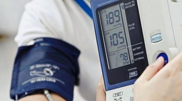 NE TROŠITE PARE NA TABLETE ZA VISOK KRVNI PRITISAK: Evo šta vam je samo potrebno da koristite jednu sedmicu NE TROŠITE PARE NA TABLETE ZA VISOK KRVNI PRITISAK: Evo šta vam je samo potrebno da koristite jednu sedmicu - featured image