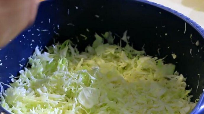 OVAJ TRIK ZA KUPUS SALATU NIKO NE ZNA: Da bi bila SOČNA morate da dodate malo 1 SASTOJKA, ukusniju niste JELI OVAJ TRIK ZA KUPUS SALATU NIKO NE ZNA: Da bi bila SOČNA morate da dodate malo 1 SASTOJKA, ukusniju niste JELI - featured image