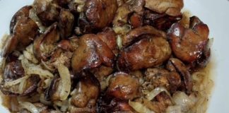 PEČENA PILEĆA JETRICA SA LUKOM 🍗Jednostavno, ukusno i hranjivo jelo, savršeno za brz obrok. PEČENA PILEĆA JETRICA SA LUKOM 🍗Jednostavno, ukusno i hranjivo jelo, savršeno za brz obrok. - featured image