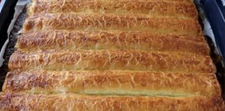 Turska pita s gotovim korama: ‘Ne pretjerujem kad vam kažem da mi svi traže recept’ Turska pita s gotovim korama: ‘Ne pretjerujem kad vam kažem da mi svi traže recept’ - featured image