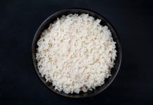 Kako skuhati rižu da ne bude kašasta? 1 korak svi preskaču! Kako skuhati rižu da ne bude kašasta? 1 korak svi preskaču! - featured image