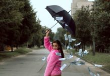 Pare im padaju s neba: Ova 2 znaka će u martu imati toliko novca da neće znati gdje da ga troše Pare im padaju s neba: Ova 2 znaka će u martu imati toliko novca da neće znati gdje da ga troše - featured image