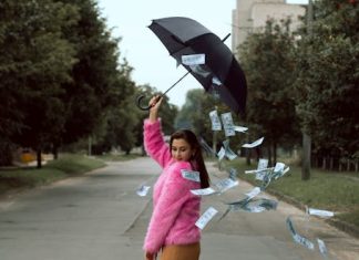 Pare im padaju s neba: Ova 2 znaka će u martu imati toliko novca da neće znati gdje da ga troše Pare im padaju s neba: Ova 2 znaka će u martu imati toliko novca da neće znati gdje da ga troše - featured image