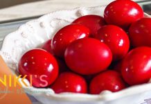 Ovako Grci farbaju jaja u jarko crvenu boju: Ovaj trik obavezno morate da isprobate Ovako Grci farbaju jaja u jarko crvenu boju: Ovaj trik obavezno morate da isprobate - featured image