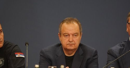 3 važna simptoma bolesti zbog koje je Ivica Dačić hospitalizovan: Obratite pažnju na vrijeme 3 važna simptoma bolesti zbog koje je Ivica Dačić hospitalizovan: Obratite pažnju na vrijeme - featured image