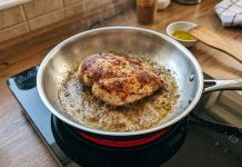 Meso se više ne lijepi, a tiganj kao nov: Kuhari prvo stave 1 stvar na dno i zaborave na ribanje Meso se više ne lijepi, a tiganj kao nov: Kuhari prvo stave 1 stvar na dno i zaborave na ribanje - featured image