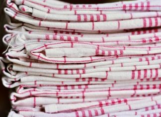 Kad god želi da izbijeli krpe, ubaci ovaj 1 sastojak u veš mašinu: Nakon pranja su kao nove Kad god želi da izbijeli krpe, ubaci ovaj 1 sastojak u veš mašinu: Nakon pranja su kao nove - featured image