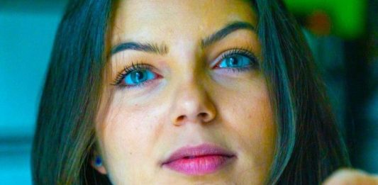 KAKO PREPOZNATI OSOBU KOJA VAM ŽELI ZLO: Obratite pažnju na jedan signal, JAKO JE OČIGLEDAN KAKO PREPOZNATI OSOBU KOJA VAM ŽELI ZLO: Obratite pažnju na jedan signal, JAKO JE OČIGLEDAN - featured image